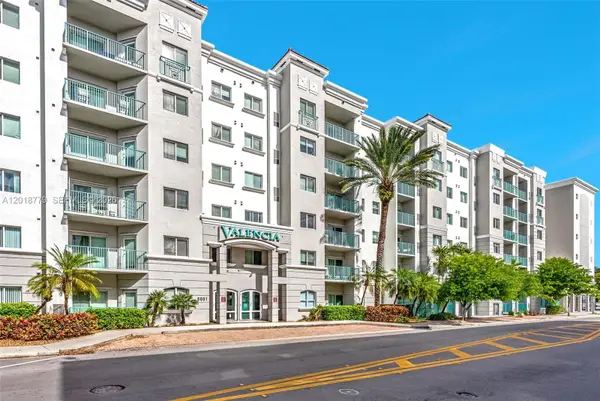 6001 SW 70th St #241, South Miami, FL 33143