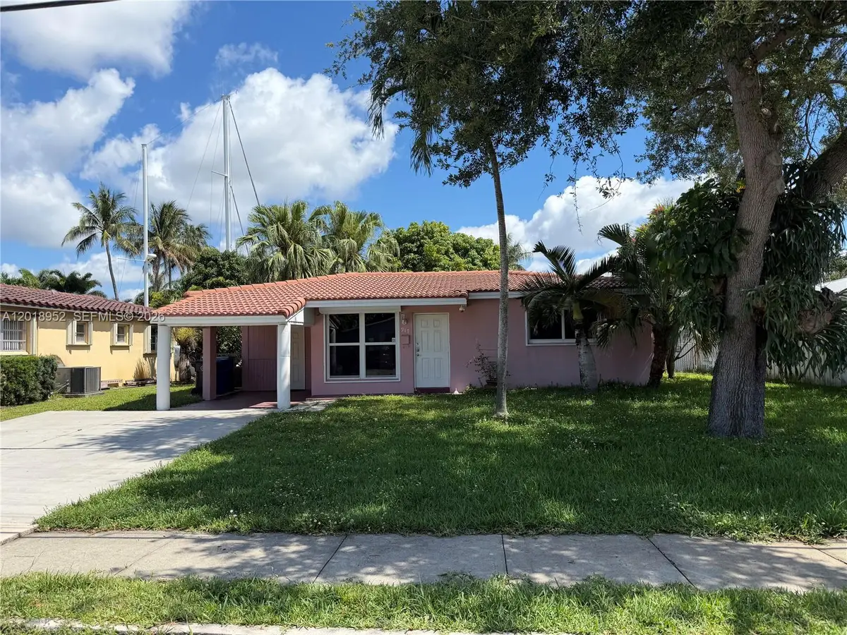 917 Mandarin Isle, Fort Lauderdale, FL 33315 - #1
