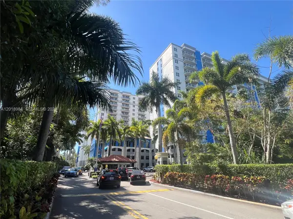 5085 NW 7th St #711, Miami, FL 33126