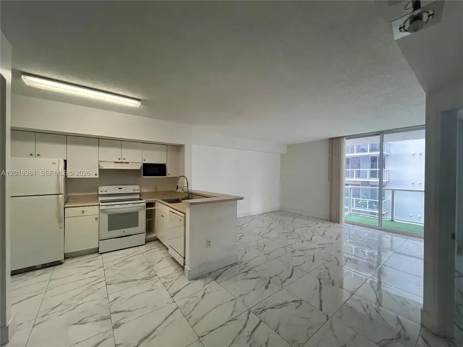 5085 NW 7th St #711, Miami, FL 33126 - #2