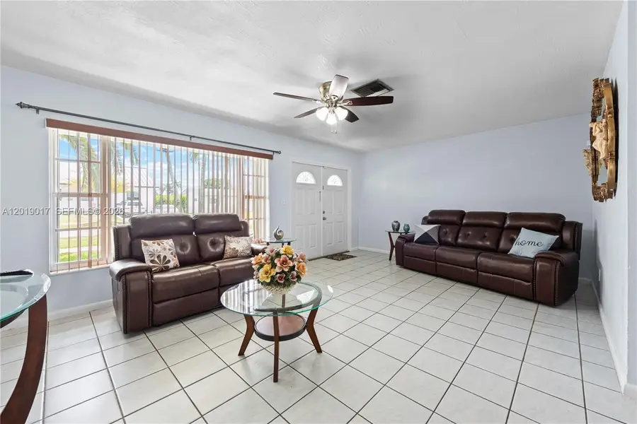731 NW 17th St, Homestead, FL 33030 - #2