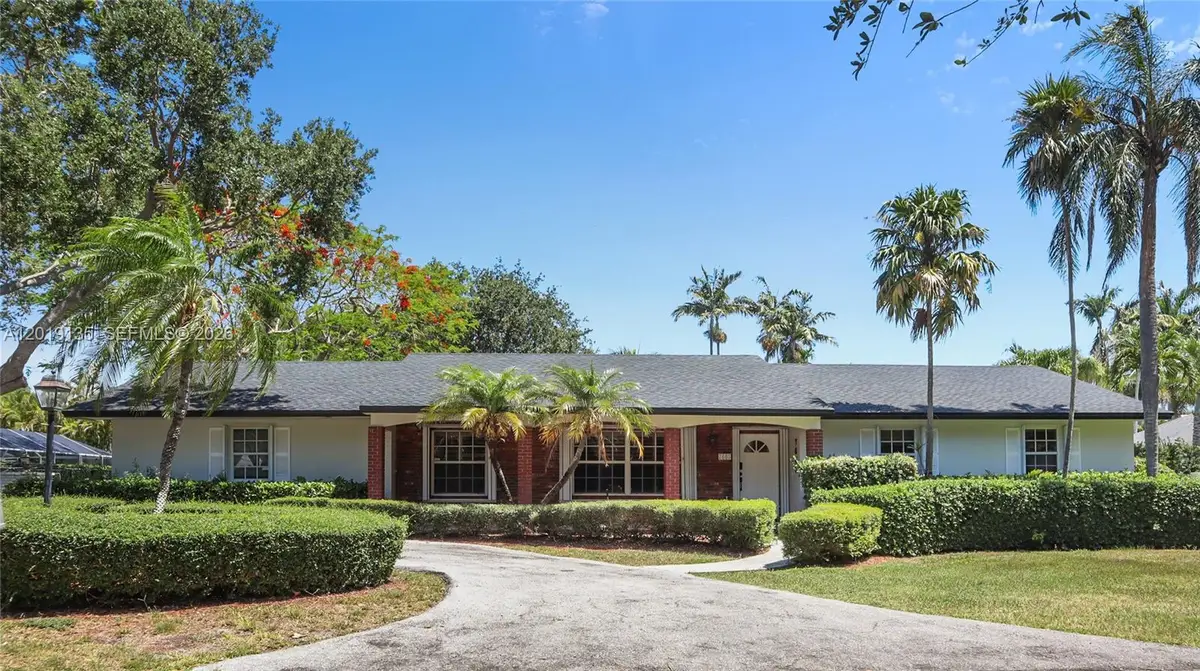7605 SW 179th Ter, Palmetto Bay, FL 33157 - #1