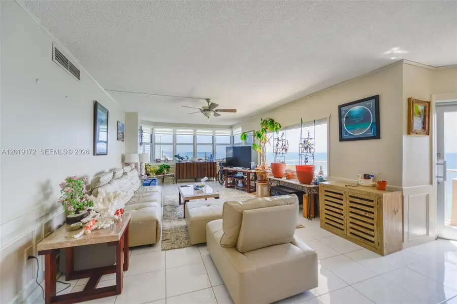 1950 S Ocean Dr #15P, Hallandale Beach, FL 33009 - #2