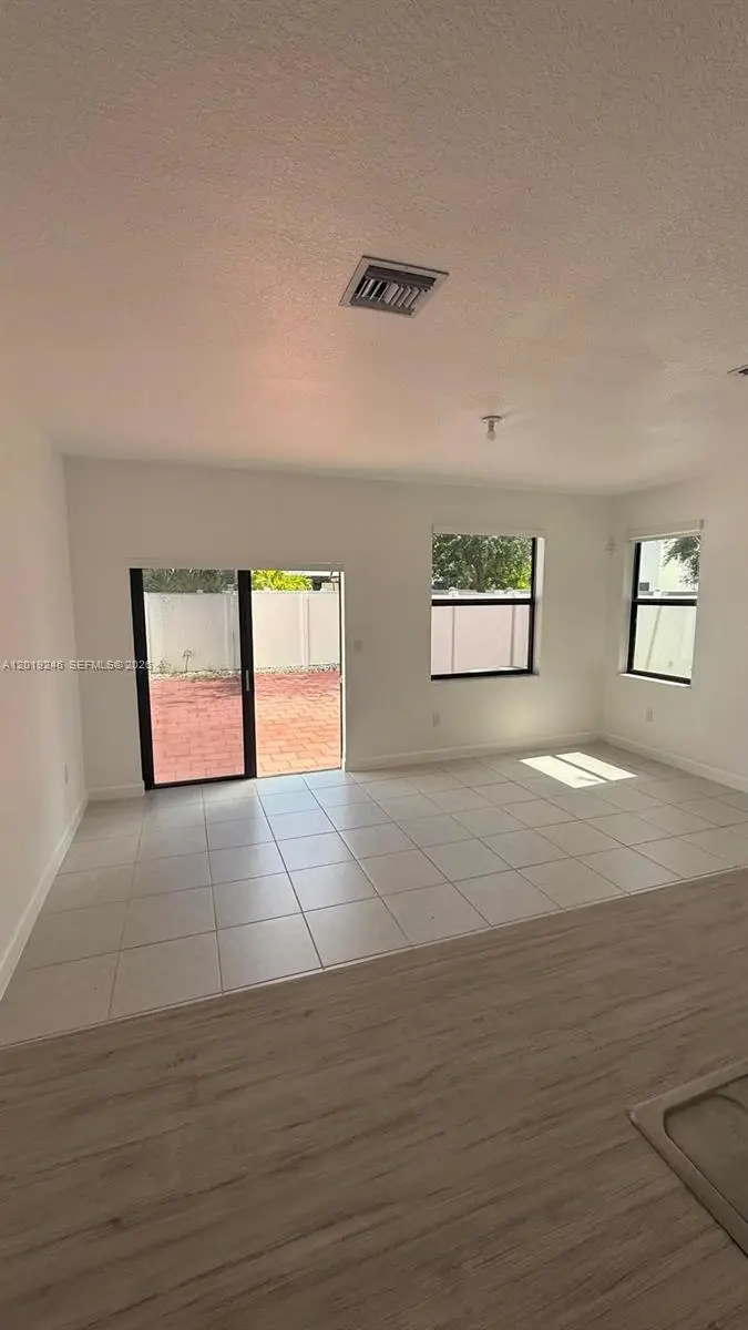 3440 W 111th Pl, Hialeah, FL 33018 - #3
