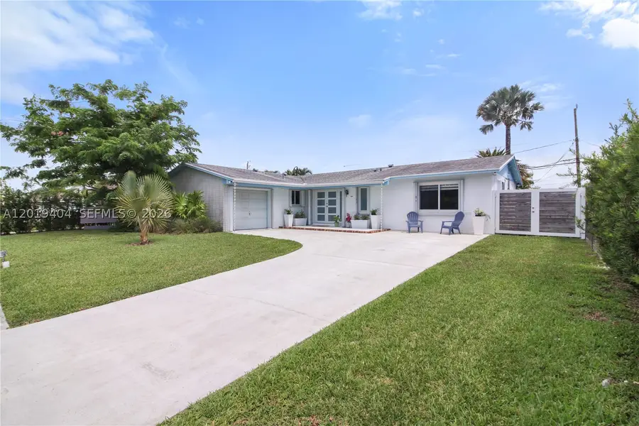10455 SW 200th St, Cutler Bay, FL 33157 - #3