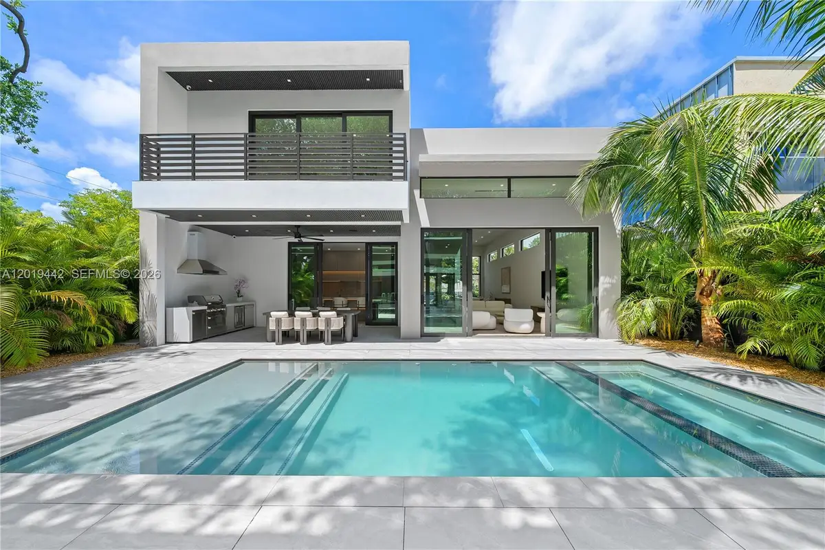 280 NW 47th St, Miami, FL 33127 - #1