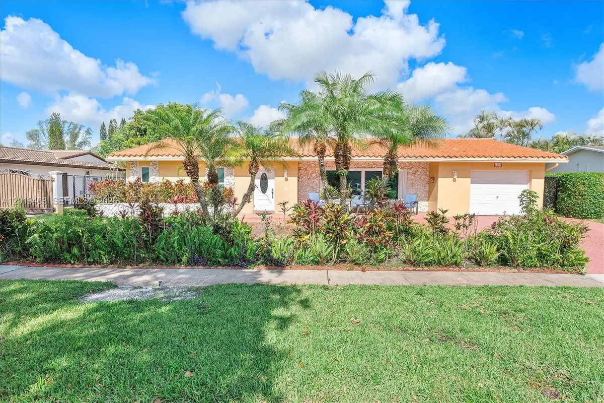 1730 NW 108th Ave, Pembroke Pines, FL 33026 - #1