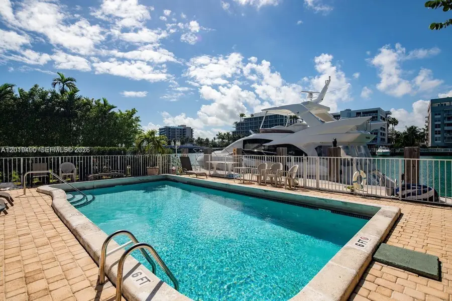 34 Bal Bay Dr, Bal Harbour, FL 33154 - #3
