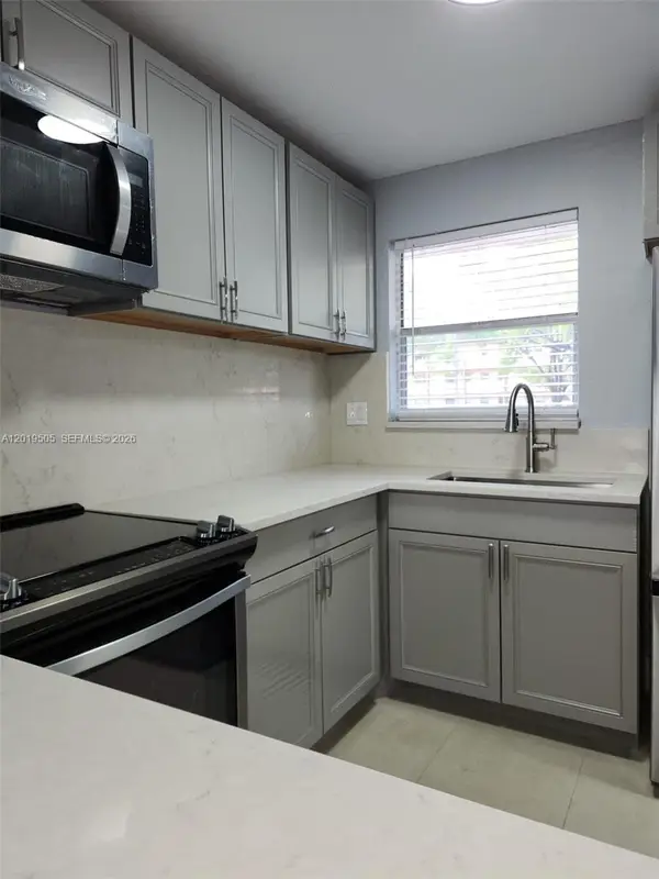 2811 N Pine Island Rd #107, Sunrise, FL 33322
