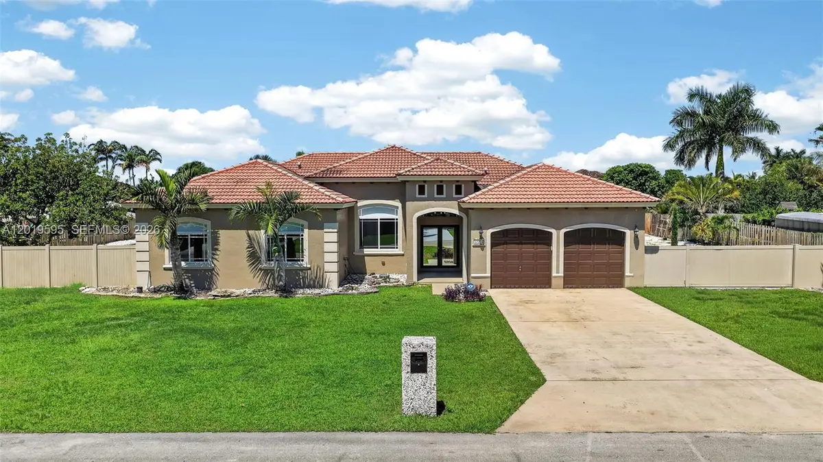 32204 SW 205th Ave, Homestead, FL 33030 - #1
