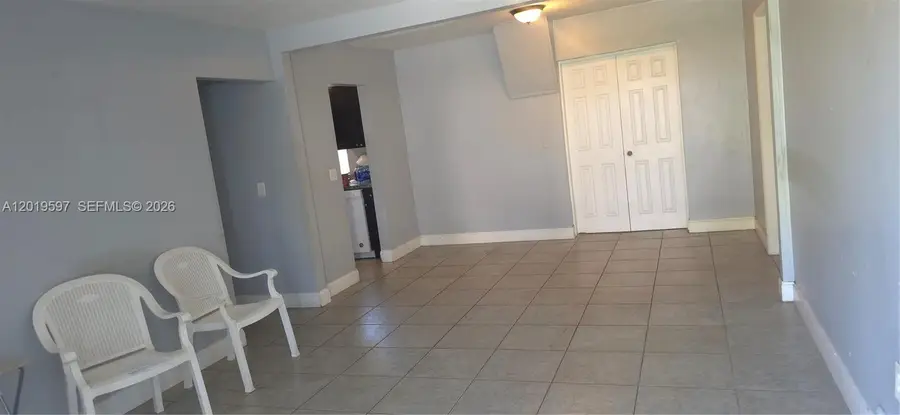 3330 Auburn Blvd, Fort Lauderdale, FL 33312 - #3