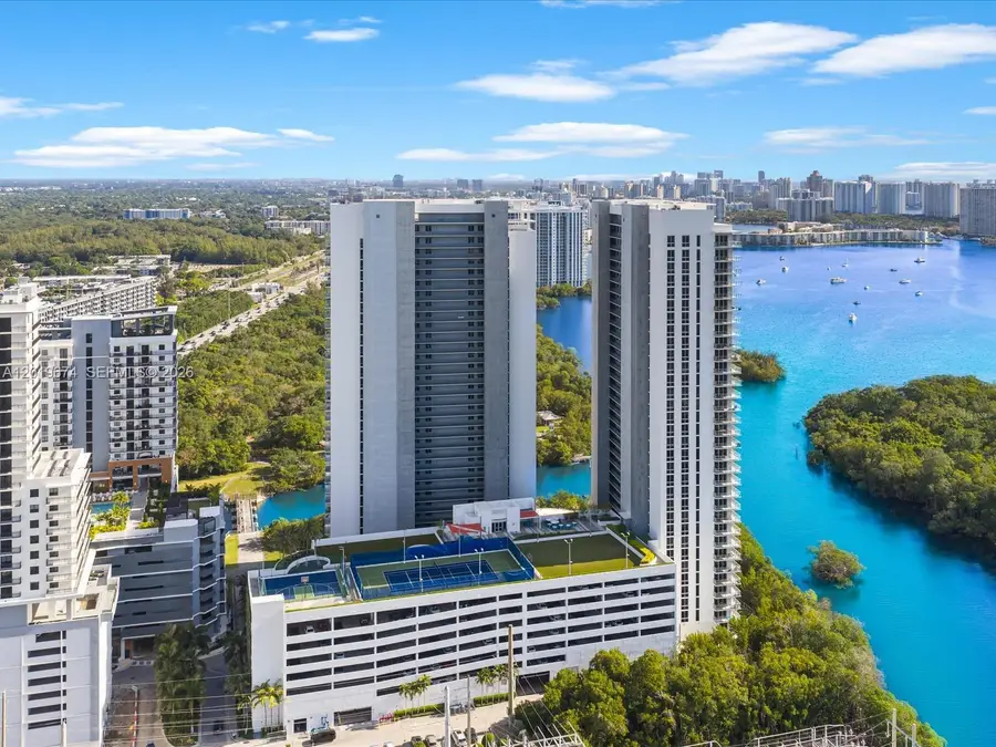 16385 Biscayne Blvd #3103, North Miami Beach, FL 33160 - #2