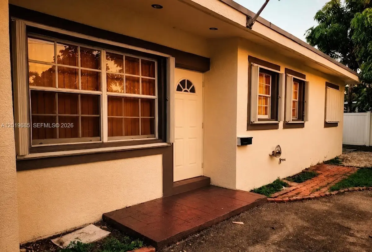 571 NE 172nd St, North Miami Beach, FL 33162 - #1