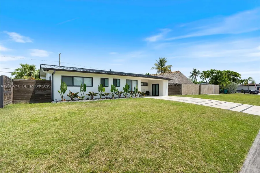 9460 Haitian Dr, Cutler Bay, FL 33189 - #2