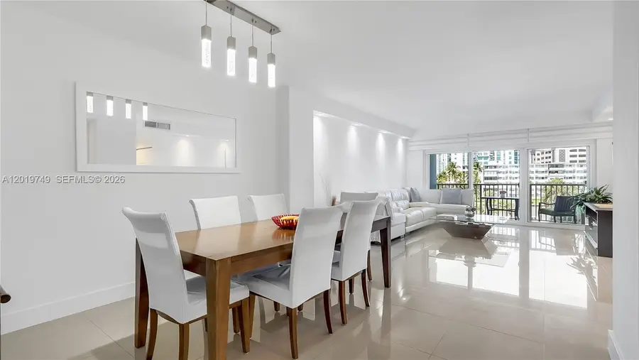 300 Bayview Dr #307, Sunny Isles Beach, FL 33160 - #3