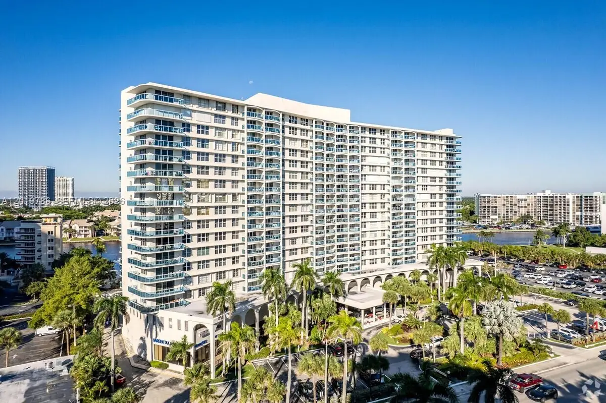 3800 S Ocean Dr #818, Hollywood, FL 33019 - #1