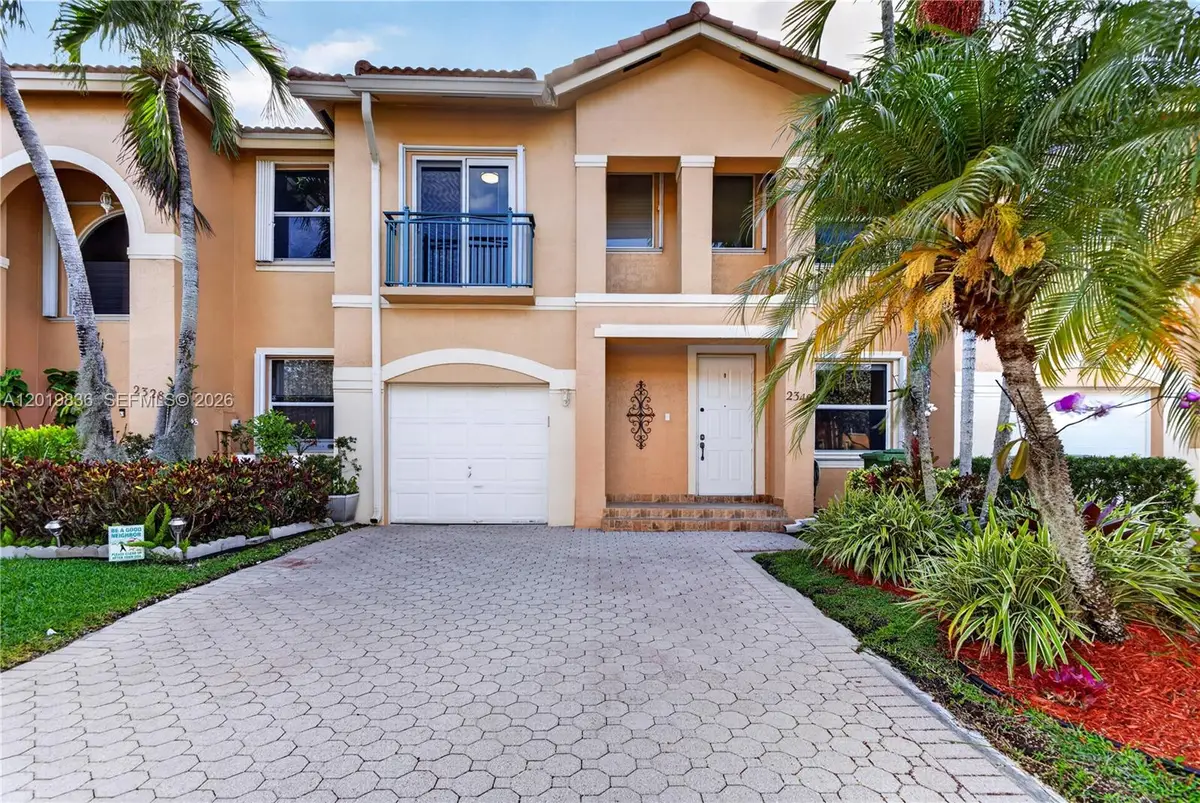 2340 NW 161st Ave, Pembroke Pines, FL 33028 - #1