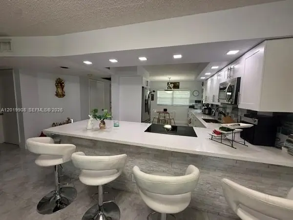 12850 SW 4th Ct #201I, Pembroke Pines, FL 33027