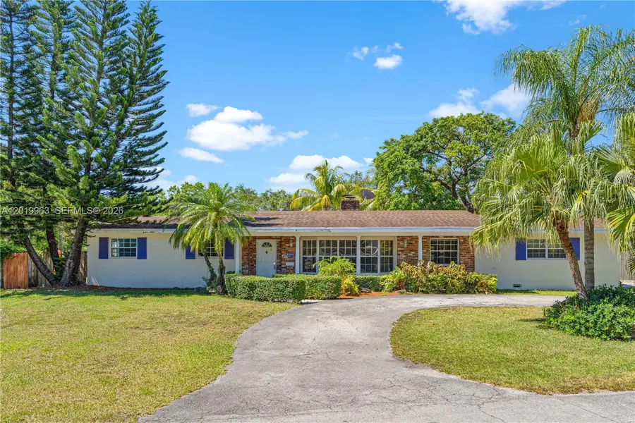 8200 SW 164th St, Palmetto Bay, FL 33157 - #2