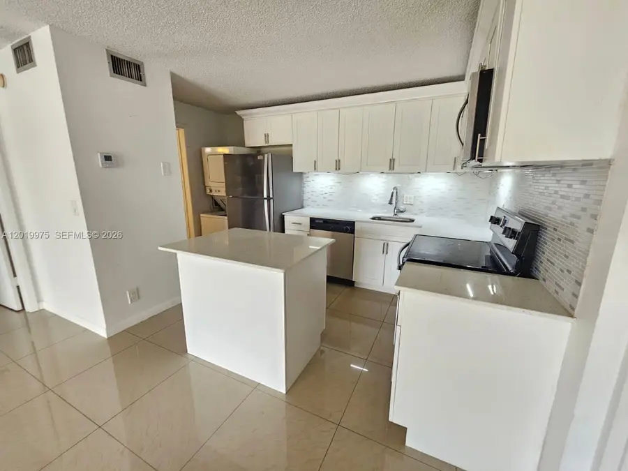 1105 Green Pine Blvd #E3, West Palm Beach, FL 33409 - #2