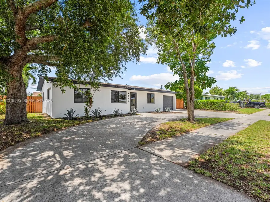 949 Lighthouse Dr, North Palm Beach, FL 33408 - #2