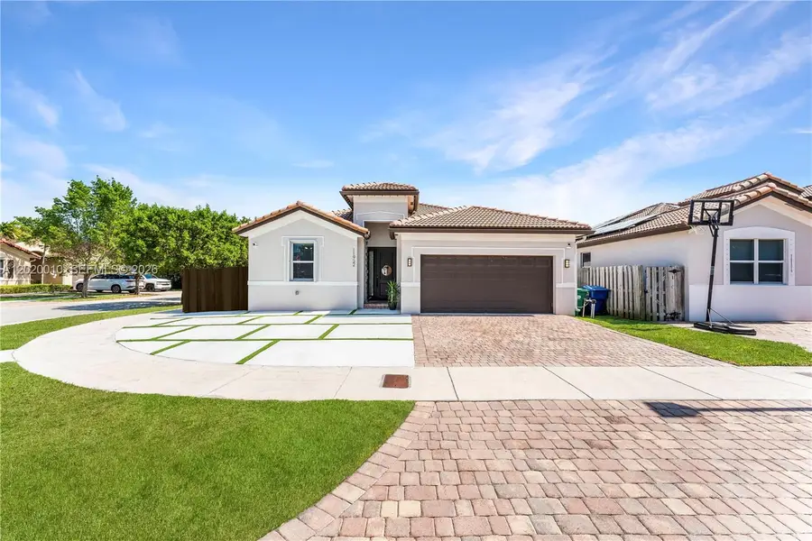 11932 SW 253rd St, Homestead, FL 33032 - #2