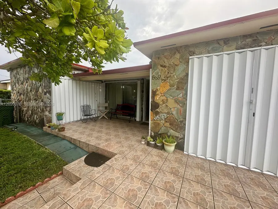 659 W 14th St, Hialeah, FL 33010 - #3