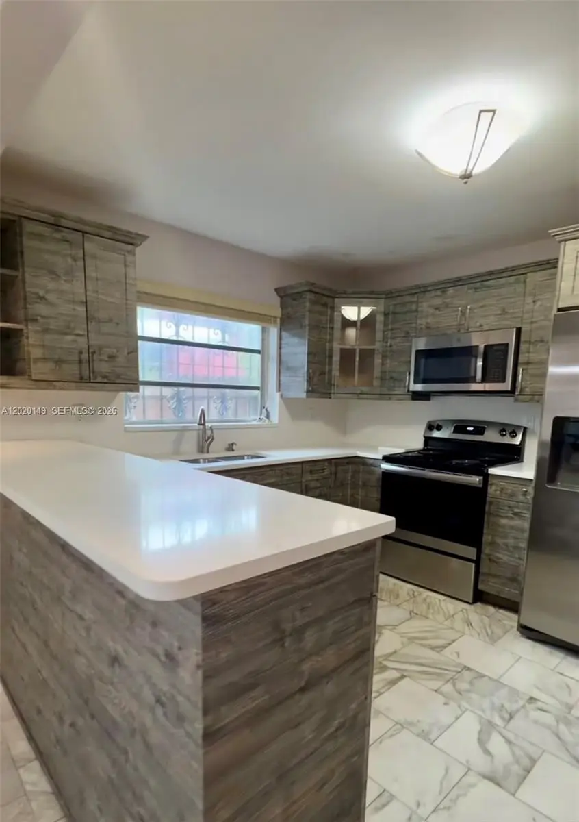 320 NW 61st Ave, Miami, FL 33126 - #3