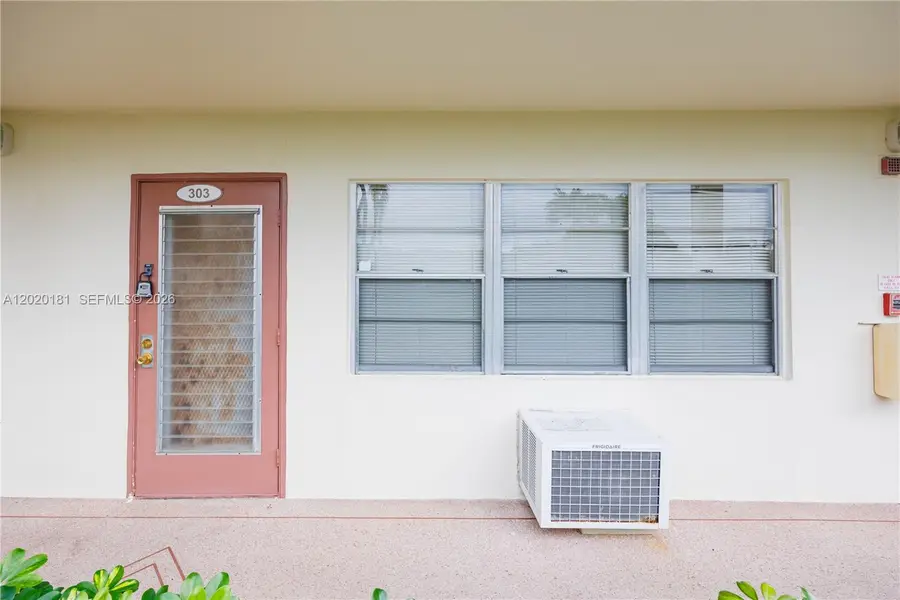 303 Preston H #303, Boca Raton, FL 33434 - #2