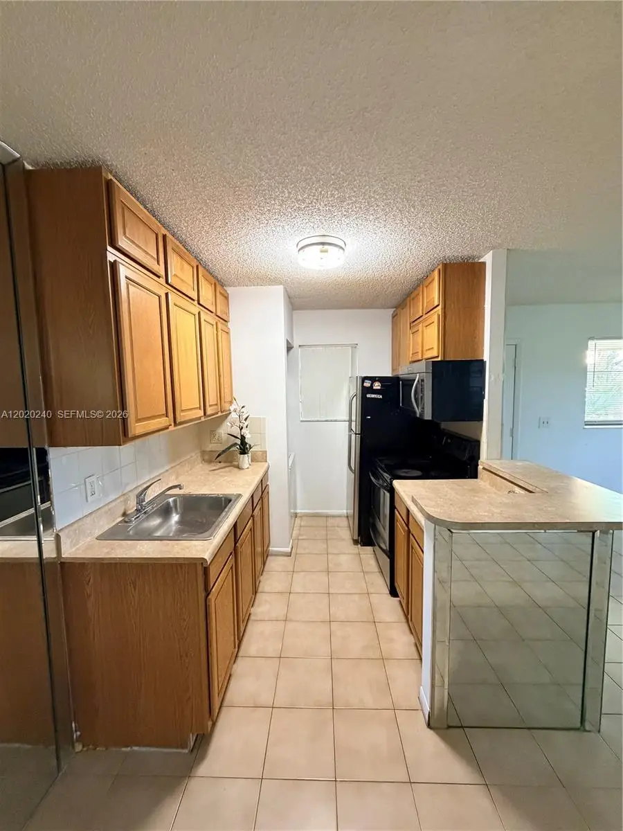588 Trace Cir #202, Deerfield Beach, FL 33441 - #3