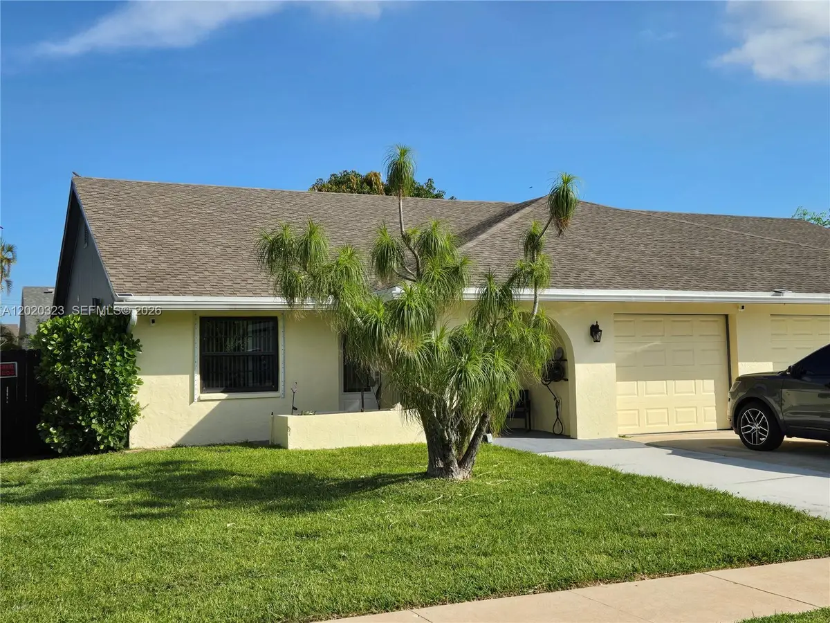12051 Suellen Cir, Wellington, FL 33414 - #1