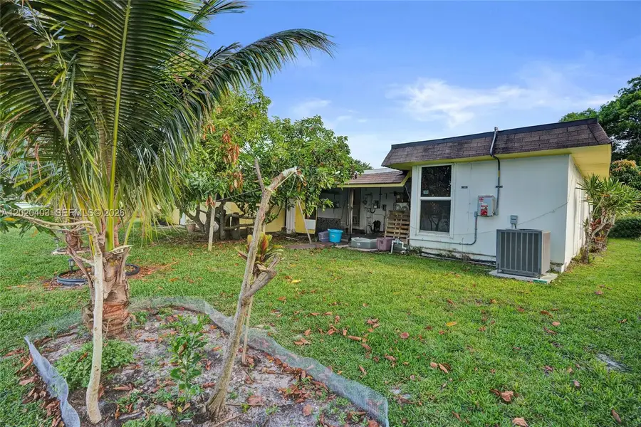 6408 NW 72nd Ave, Tamarac, FL 33321 - #2