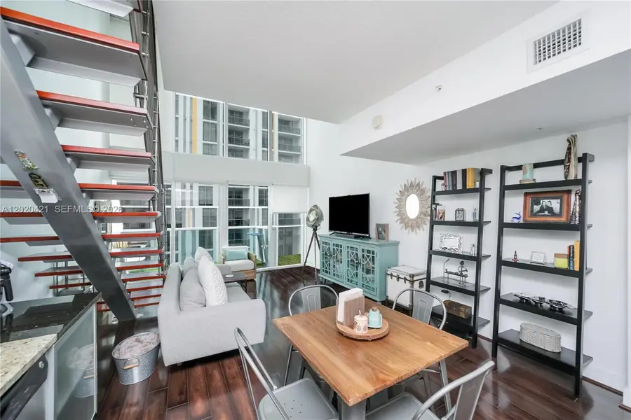 41 SE 5th St #704, Miami, FL 33131 - #2