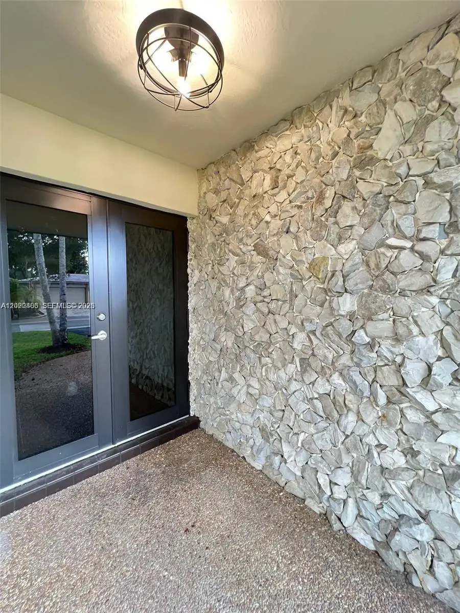 9939 NW 19th St, Coral Springs, FL 33071 - #3