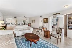 3800 Oaks Clubhouse Dr #307, Pompano Beach, FL 33069 - #3