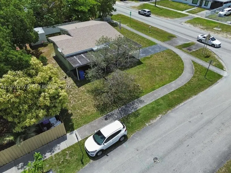 5761 SW 41st St, West Park, FL 33023 - #2