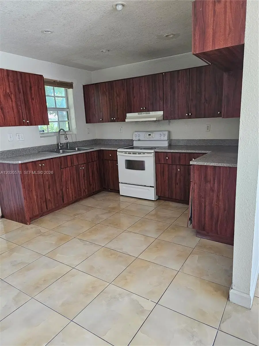 15700 NW 37th Pl, Miami Gardens, FL 33054 - #3