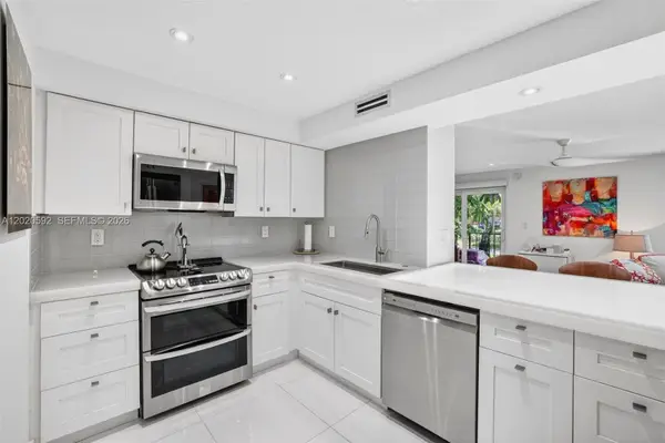 3909 N Ocean Blvd #107, Fort Lauderdale, FL 33308
