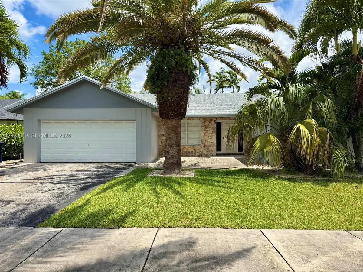 11541 SW 97th St, Miami, FL 33176 - #1