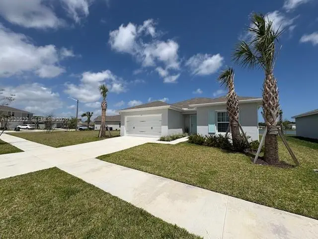 103 Pummelo Pl, Fort Pierce, FL 34981 - #1