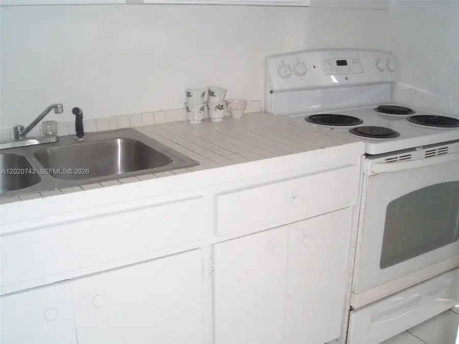9760 SW 184th St #16D, Cutler Bay, FL 33157 - #2