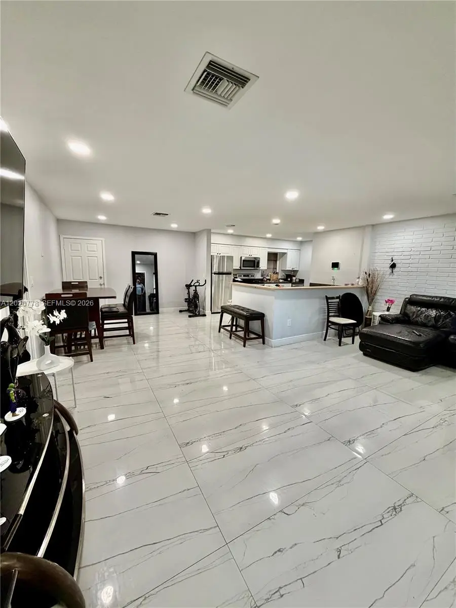 518 NW 47th Ct, Oakland Park, FL 33309 - #1