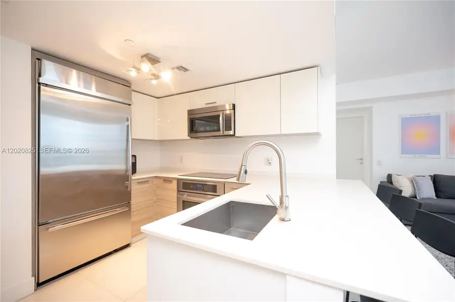1300 Brickell Bay Dr #1601, Miami, FL 33131 - #2
