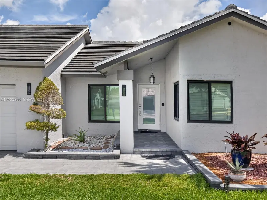 10407 NW 5th St, Plantation, FL 33324 - #3