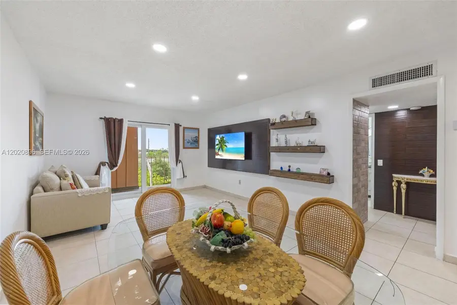 440 E 23rd St #1405, Hialeah, FL 33013 - #3