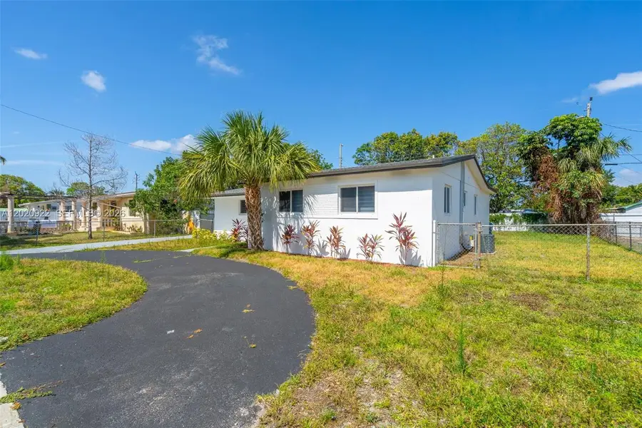 17231 NW 24th Pl, Miami Gardens, FL 33056 - #2