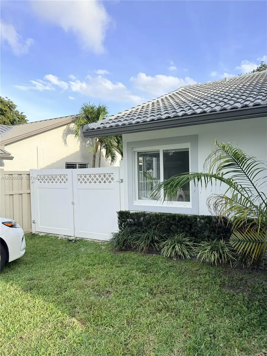 11640 NW 23rd St, Coral Springs, FL 33065 - #3