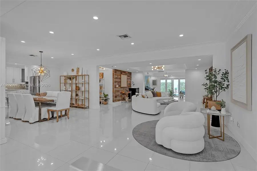 95 Shore Dr W, Miami, FL 33133 - #2