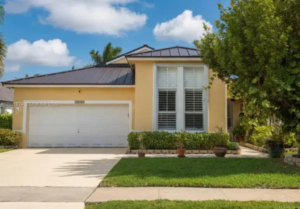 16350 SW 11th St, Pembroke Pines, FL 33027