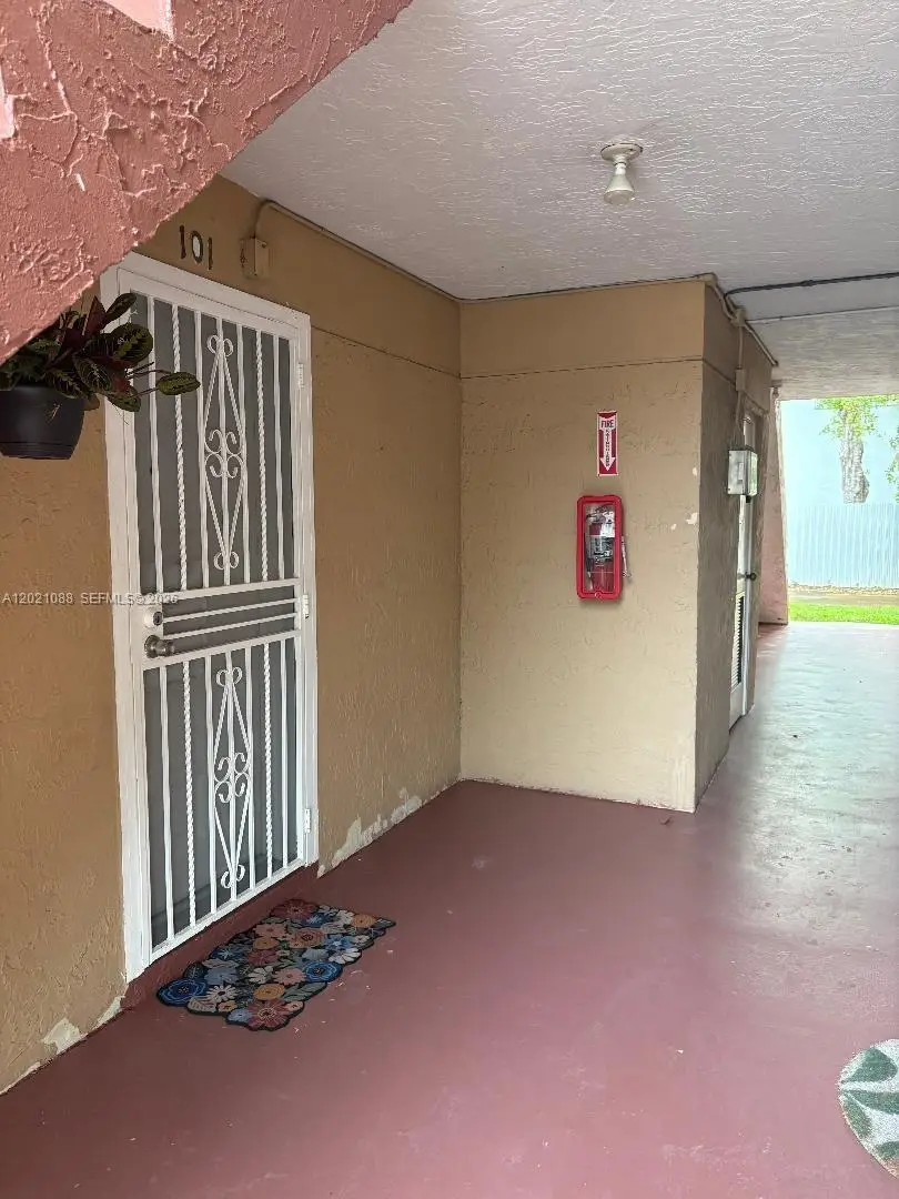 220 NW 107th Ave #101, Miami, FL 33172 - #1
